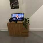 Champs Elysees No 76