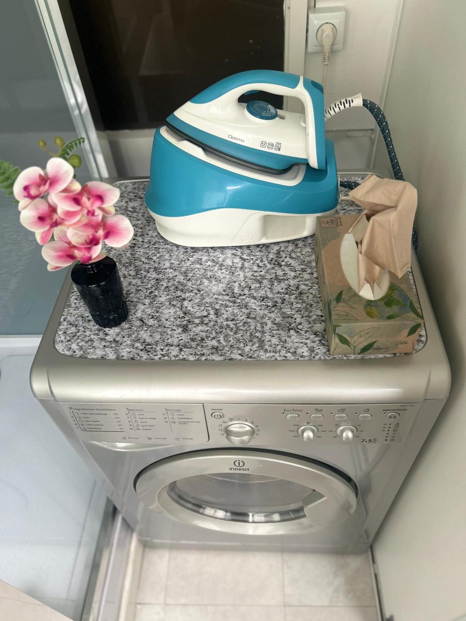 Champs Elysees No 76 Apartment *