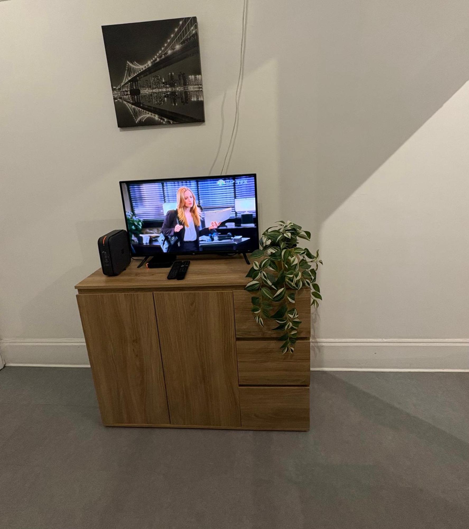 Apartment Champs Elysees No 76 Paris